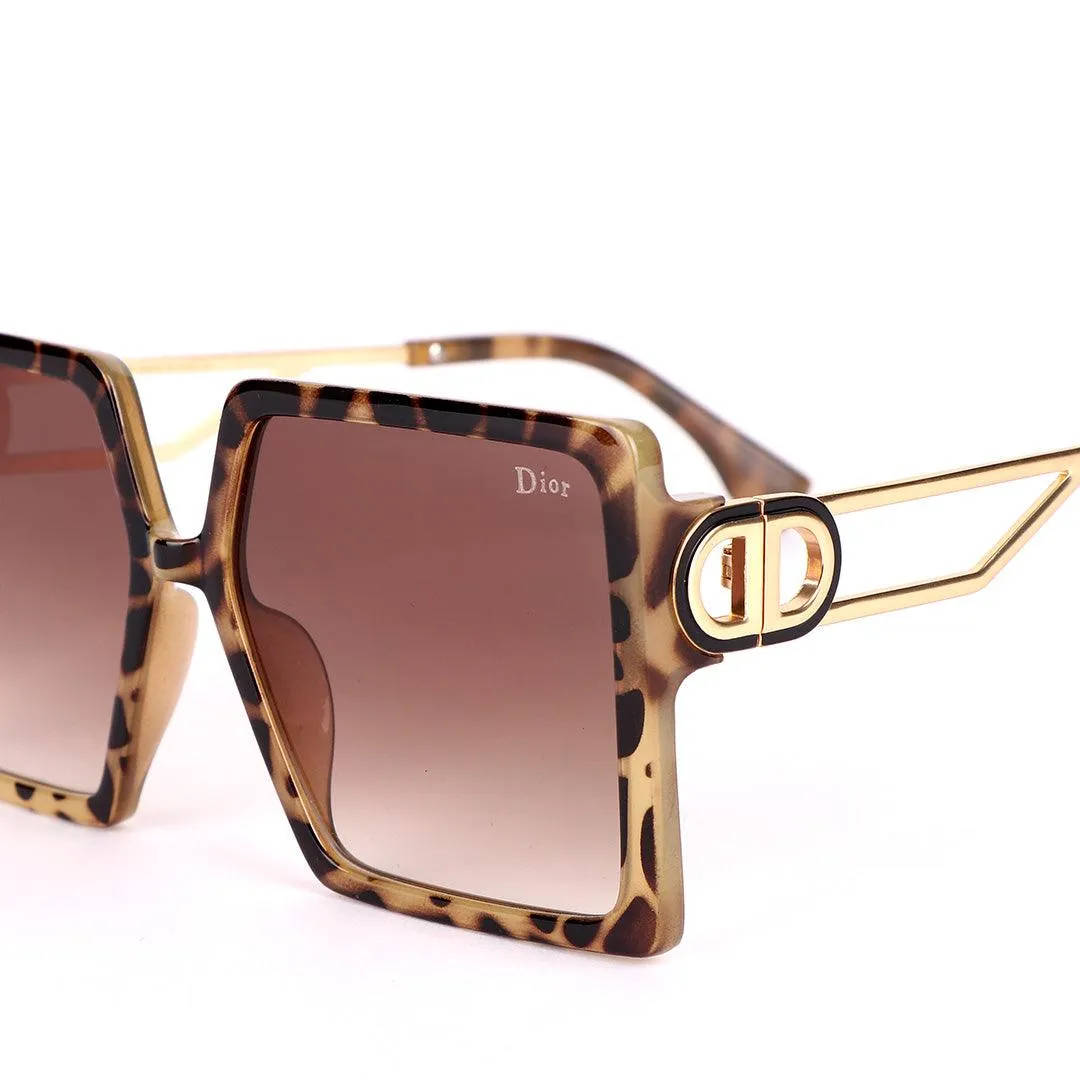 Christian Dior 30 Montaigne Elegant Square Designed Sunglasses