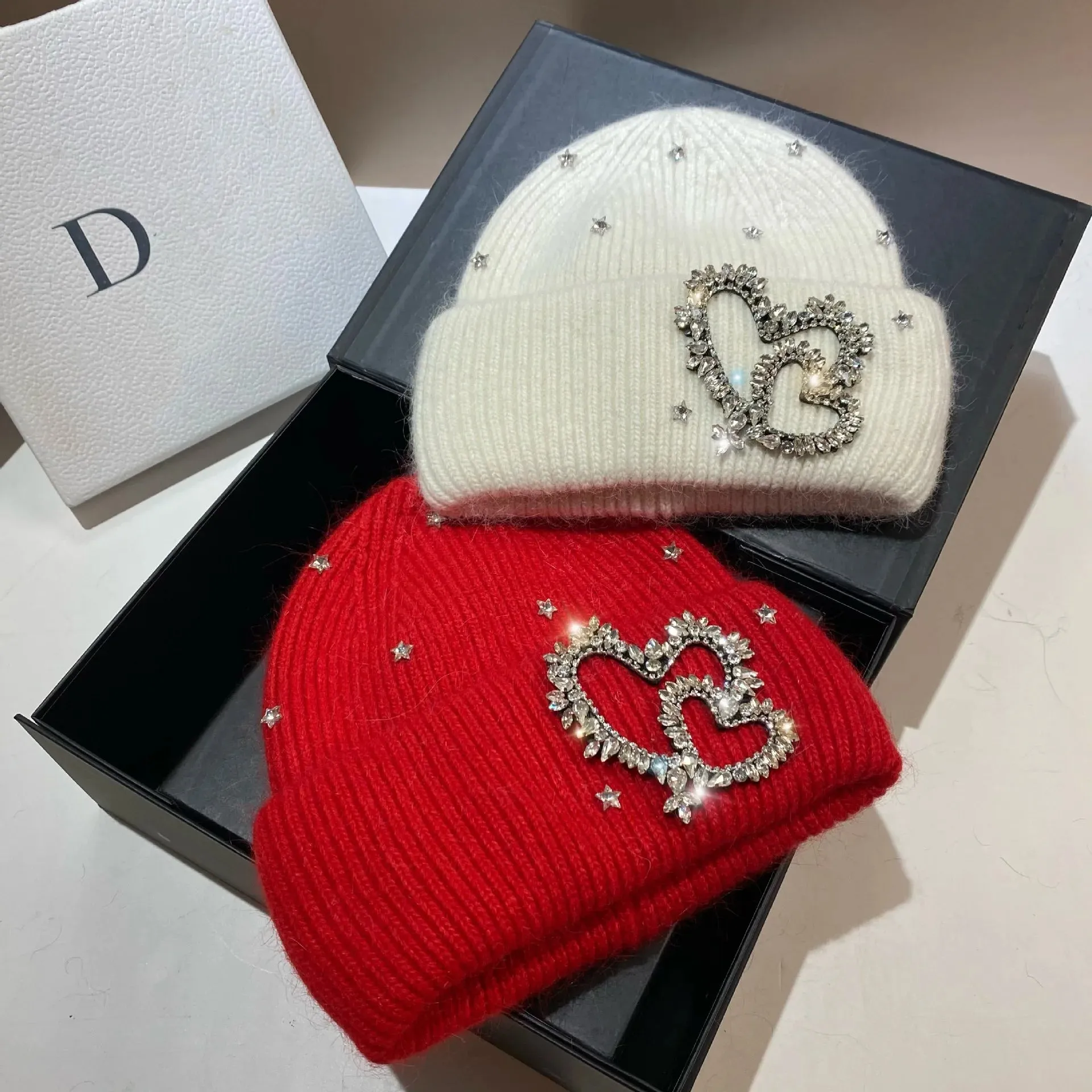 EM Women's Knitted Hat Rhinestones Heart Hats