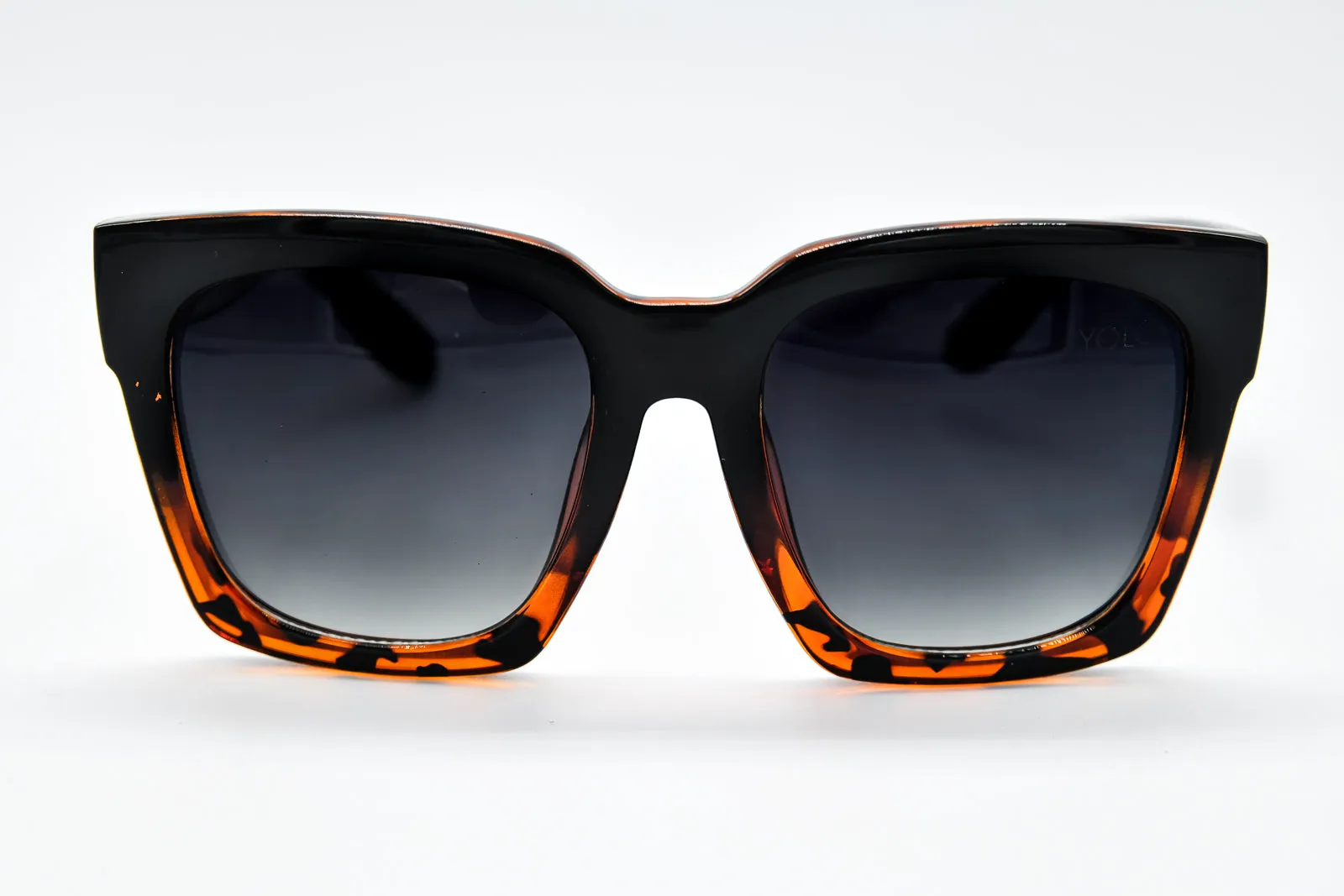 "CHRISTINA" COLLECTION RETRO VINTAGE CAT EYE SUNGLASSES