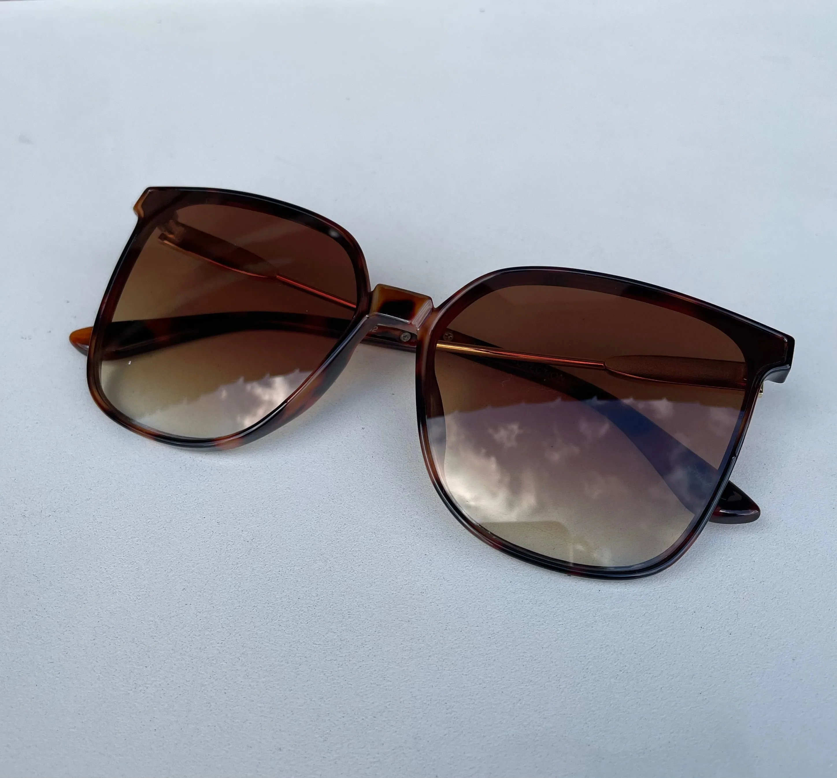 Social Butterfly Brown Tortoise & Gold Frame Sunglasses with UV 400 Protection